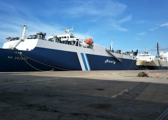 Cargo Kapal Laut